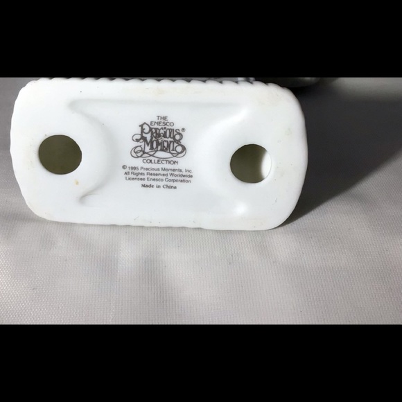 PRECIOUS MOMENTS 1995 March cross aquamarine - Picture 4 of 15